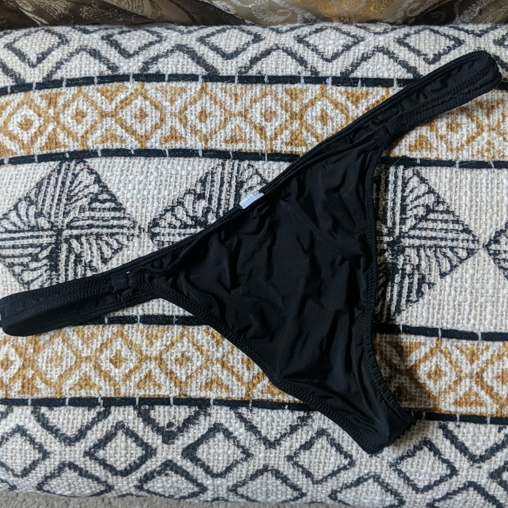 Gap Body Thong